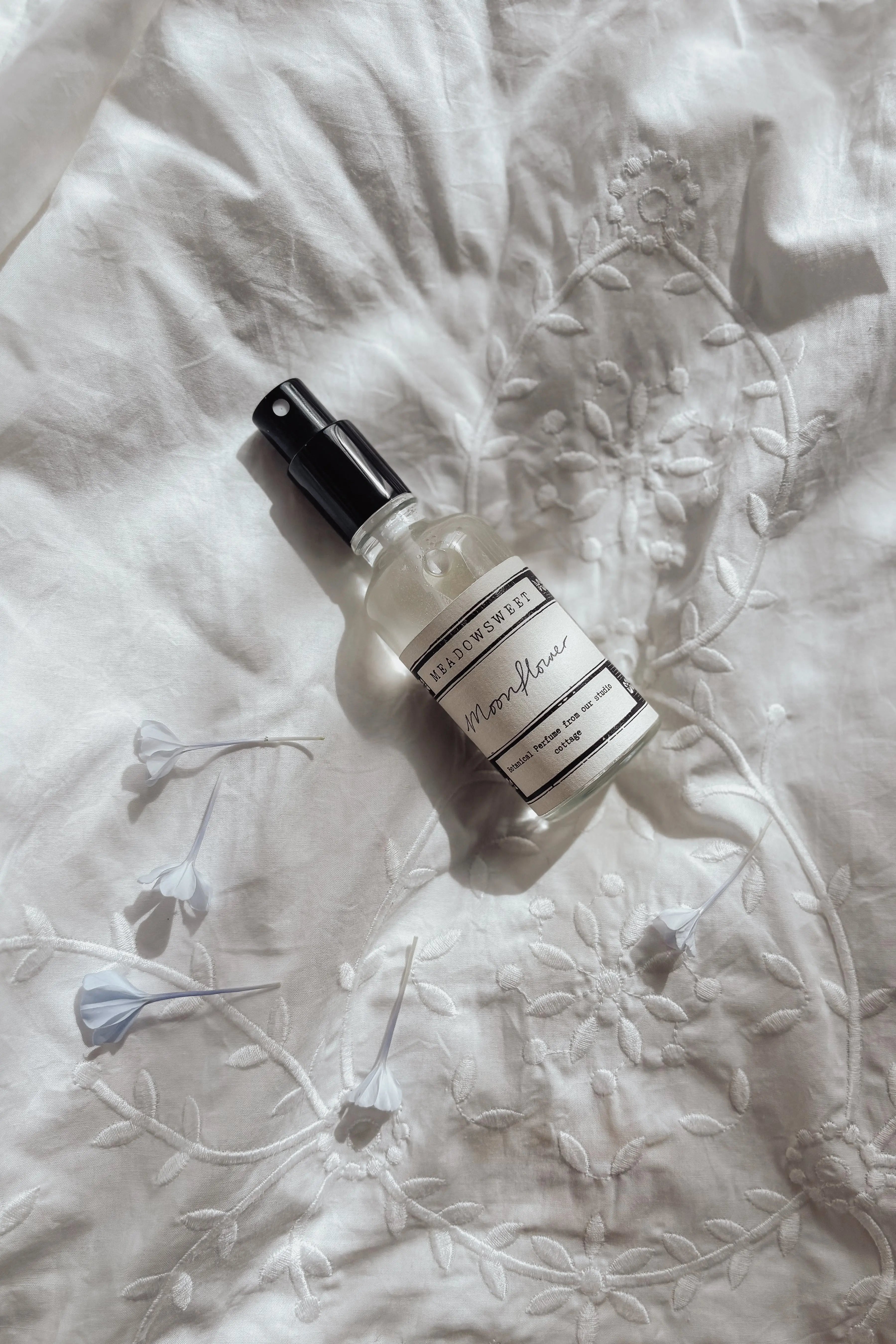 Moonflower - Botanical Perfume Meadowsweet Farmhouse